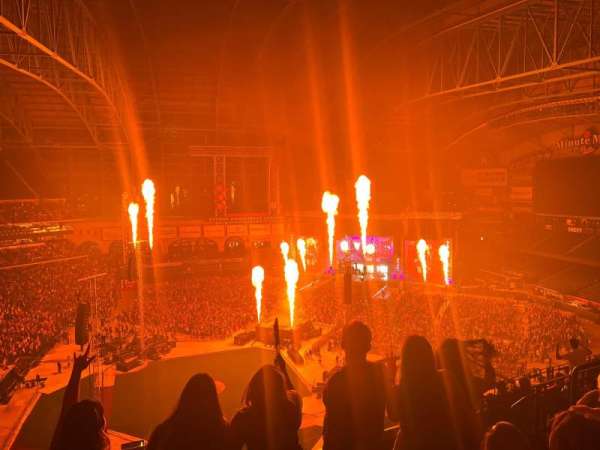 Daikin Park, section: 423, row: 4, seat: 15