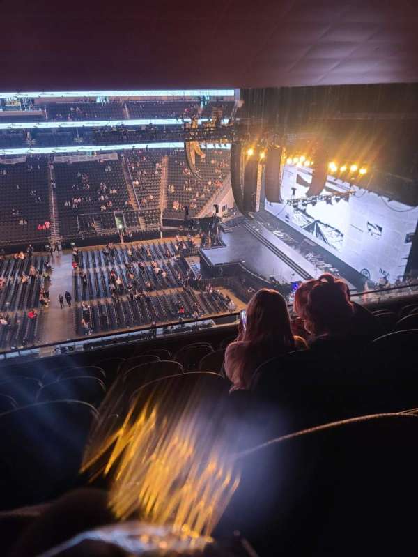 Climate Pledge Arena, section: 213, row: F, seat: 15
