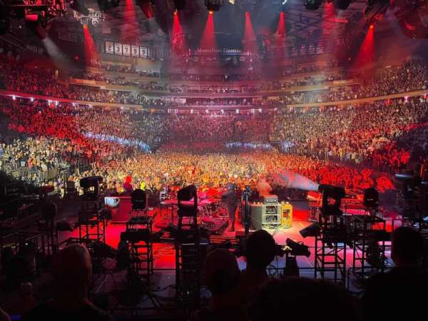 Madison Square Garden, section: 112, row: 8, seat: 9