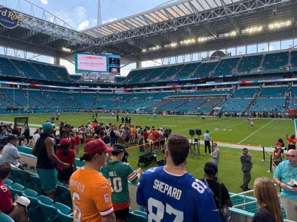 Hard Rock Stadium, section: 115, row: 5, seat: 1