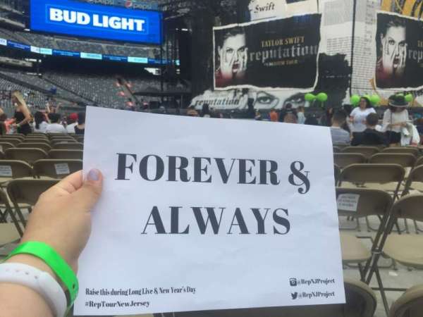 MetLife Stadium, section: Floor 6, row: 26, seat: 5