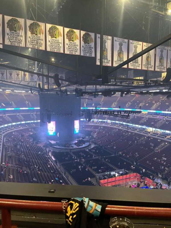 United Center, section: 312, row: 8, seat: 3