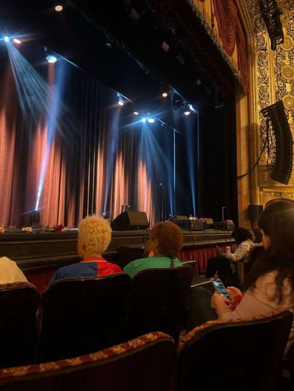 Warner Theatre, Washington D.C., section: Orchestra L, row: B, seat: 11