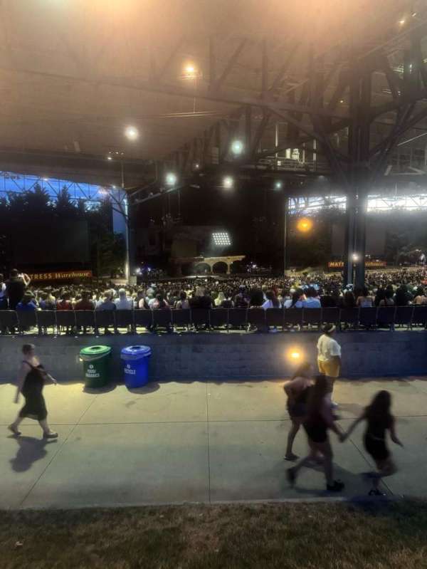 Jiffy Lube Live, section: Lawn