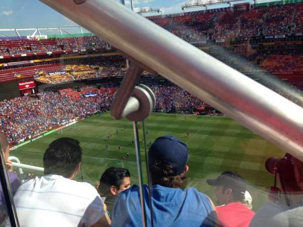 Northwest Stadium, section: 425, row: 4, seat: 19