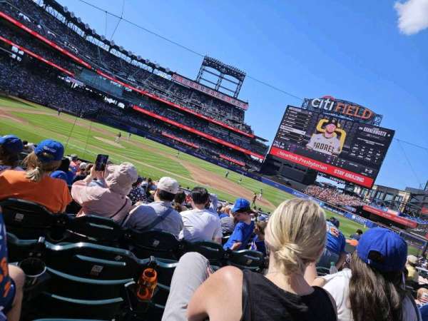 Citi Field, section: 114, row: 17, seat: 2