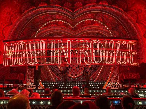 Piccadilly Theatre, section: Stalls, row: E, seat: 14