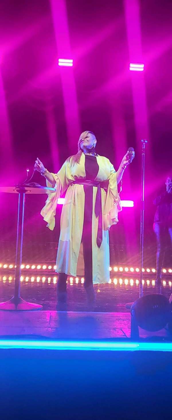 New Theatre Oxford, section: Stalls, row: A, seat: 22