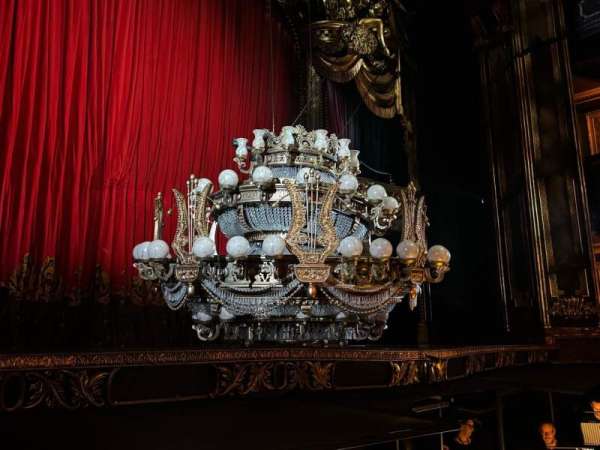 His Majesty's Theatre, London, section: Stalls, row: A, seat: 25