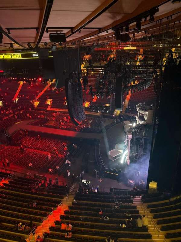 Madison Square Garden, section: 315, row: 1, seat: 15