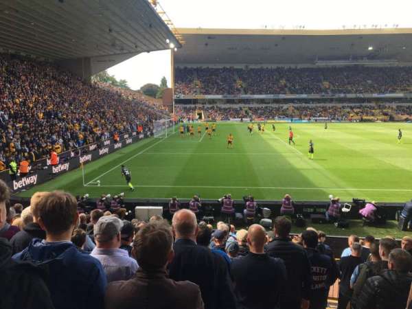 Molineux Stadium, section: JL9, row: P, seat: 247