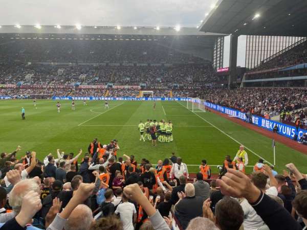 Villa Park, section: Q2, row: M, seat: 17