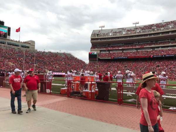 Memorial Stadium, Lincoln, section: 25, row: Field Level