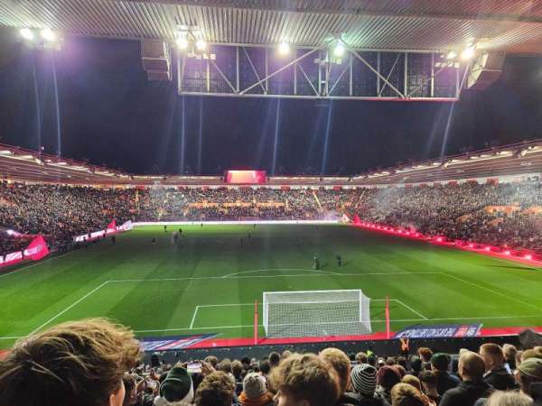 St Mary's Stadium, section: 43, row: AA, seat: 1124