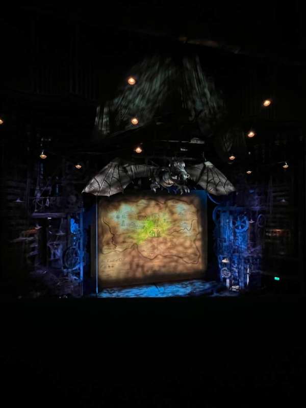 Apollo Victoria Theatre, section: Dress Circle, row: A, seat: 31