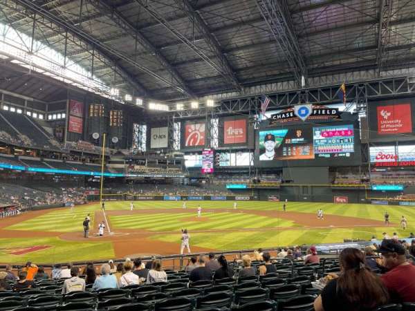 Chase Field, section: 118, row: 21, seat: 19