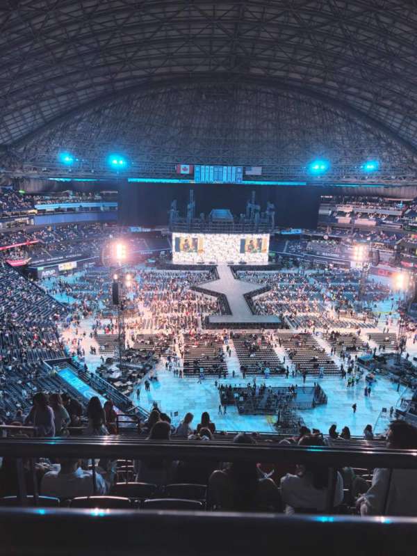 Rogers Centre, section: 525, row: 19, seat: 16