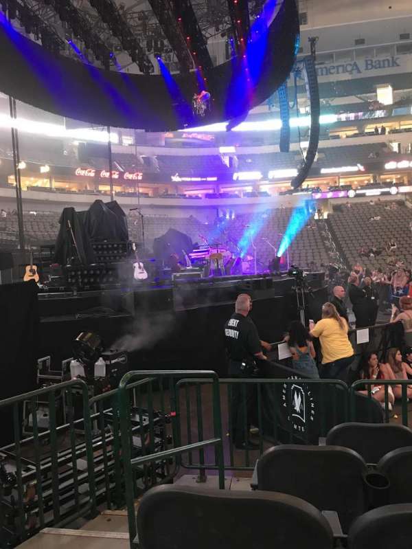 American Airlines Center, section: 121, row: D, seat: 7