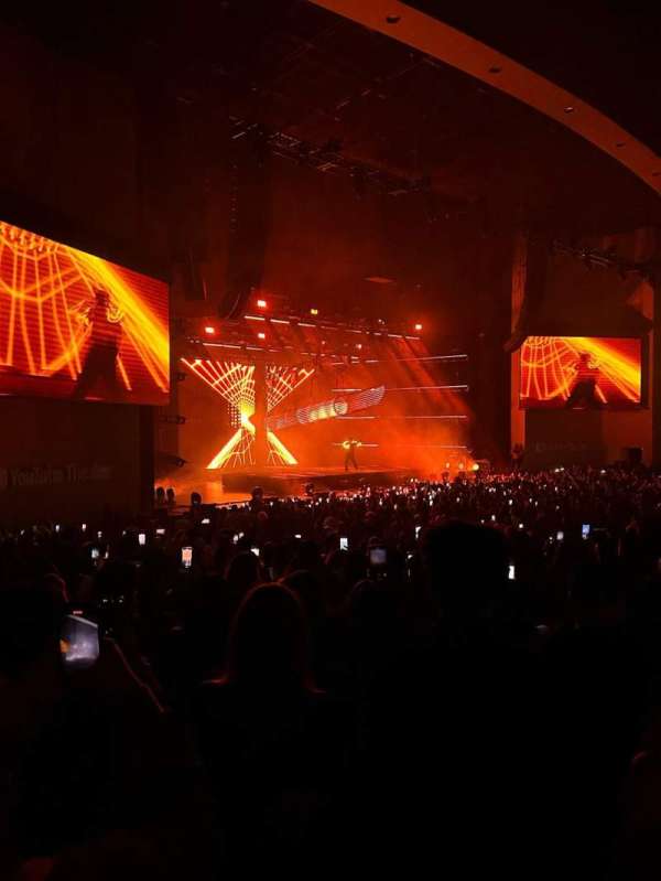 YouTube Theater, section: 101, row: R, seat: 22