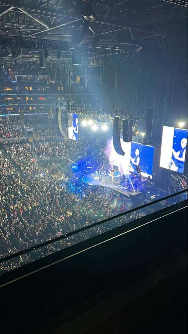 Crypto.com Arena, section: 301, row: 1, seat: 20