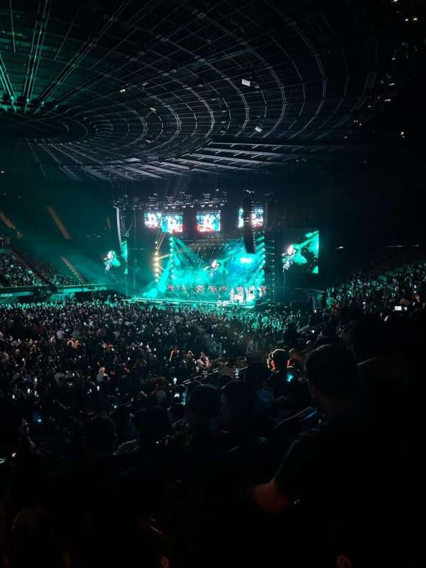 Kia Forum, section: 106, row: 11, seat: 11
