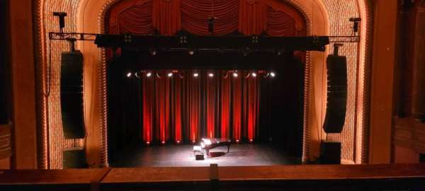 Palais Theatre, section: Lounge, row: B, seat: 32