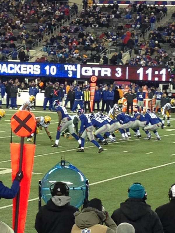 METLIFE STADIUM, section: 135, row: 4, seat: 27