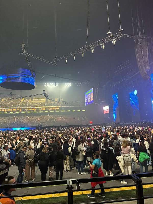 Paris La Défense Arena, section: 116, row: 7, seat: 33