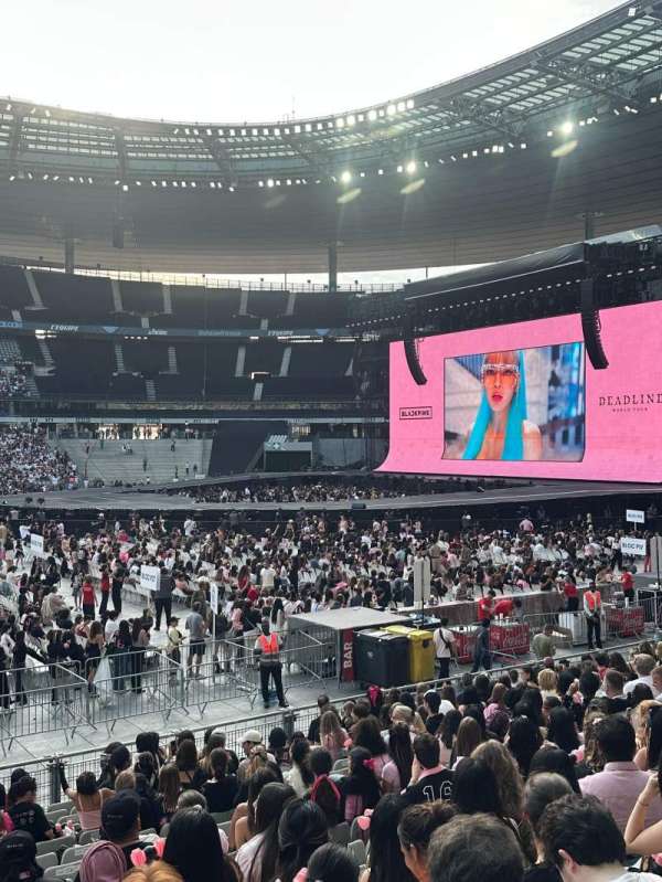Stade de France, section: G7, row: 16, seat: 05