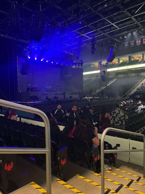 Acrisure Arena, section: 122, row: E, seat: 18