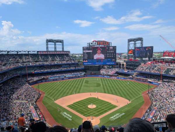 Citi Field, section: 514, row: 15, seat: 14
