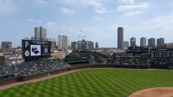 Wrigley Field, section: 309L, row: 9, seat: 4