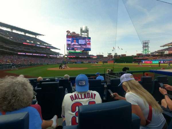 Citizens Bank Park, section: Diamond Club G, row: 5, seat: 11