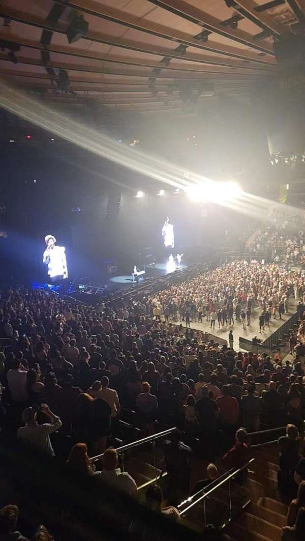 Madison Square Garden, section: 225, row: 1, seat: 3