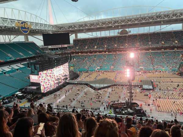 Hard Rock Stadium, section: 345, row: 22, seat: 11
