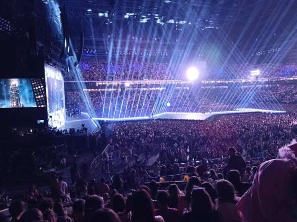 Paris La défense Arena, section: 102, row: 29, seat: 15