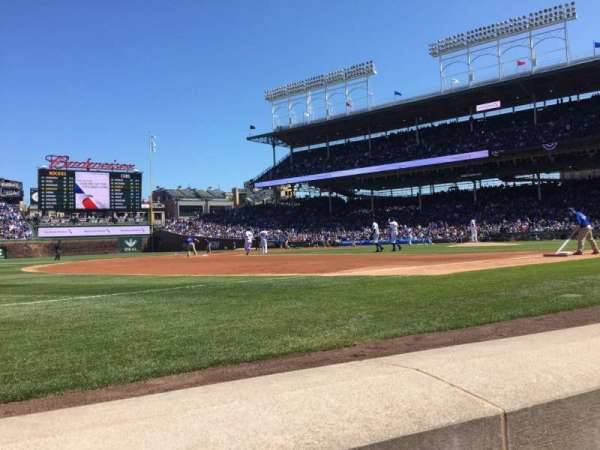 Wrigley Field, section: 8, row: 1, seat: 10