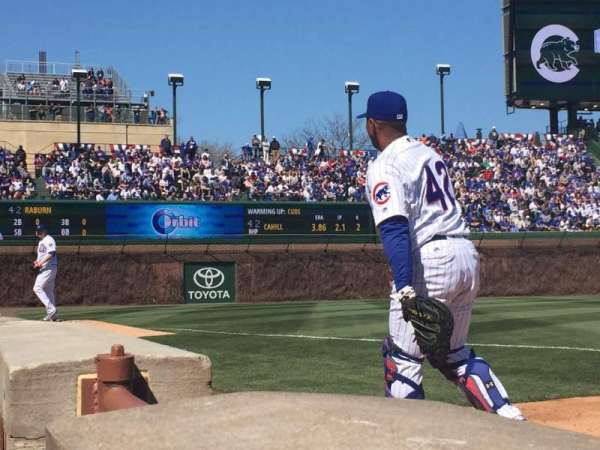 Wrigley Field, section: 8, row: 1, seat: 11