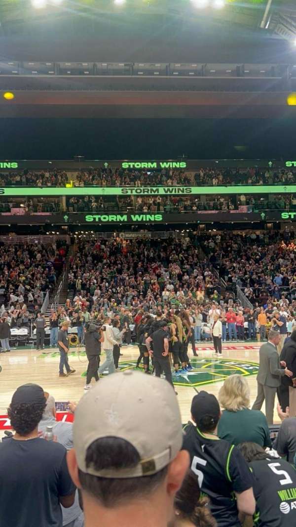 Climate Pledge Arena, section: 01, row: A, seat: 17
