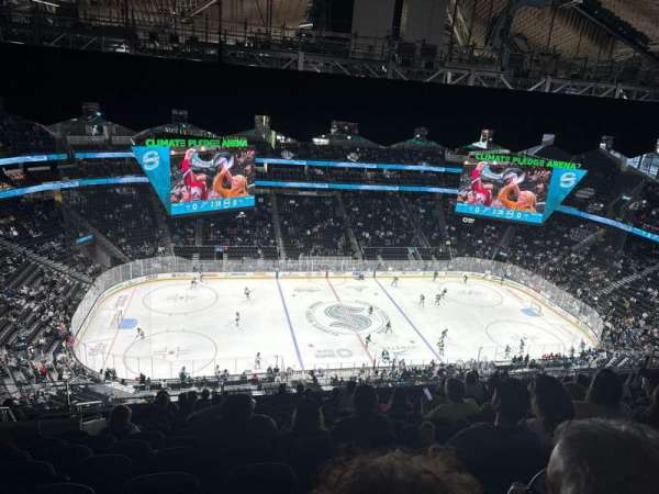 Climate Pledge Arena, section: 202, row: N, seat: 19