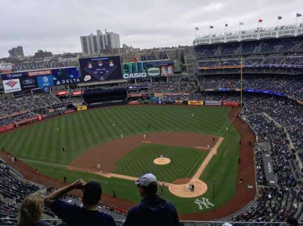Yankee Stadium, section: 421, row: 7, seat: 7