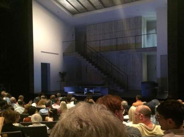 Laura Pels Theatre, section: Orch, row: L, seat: 2