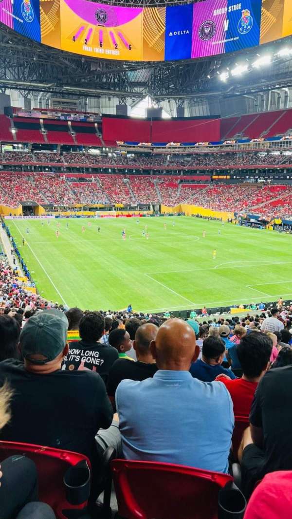Mercedes-Benz Stadium, section: 104, row: 41, seat: 5