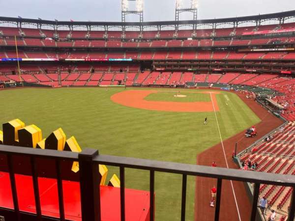 Busch Stadium, section: 271, row: 1, seat: 12