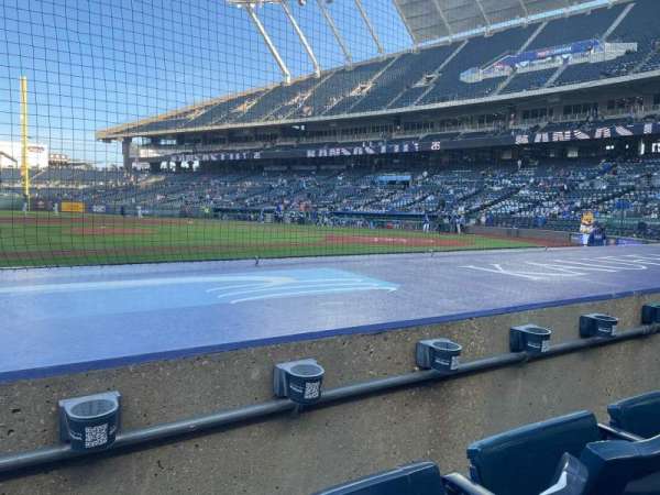 Kauffman Stadium, section: 120, row: B, seat: 4