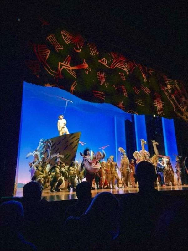 Cadillac Palace Theater, section: Orchestra L, row: E, seat: 7
