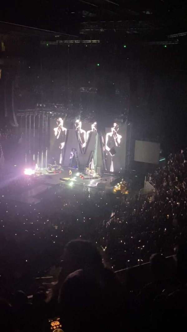 Chase Center, section: 208, row: 8, seat: 19