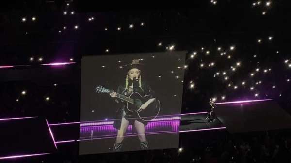 Chase Center, section: 221, row: 11, seat: 20