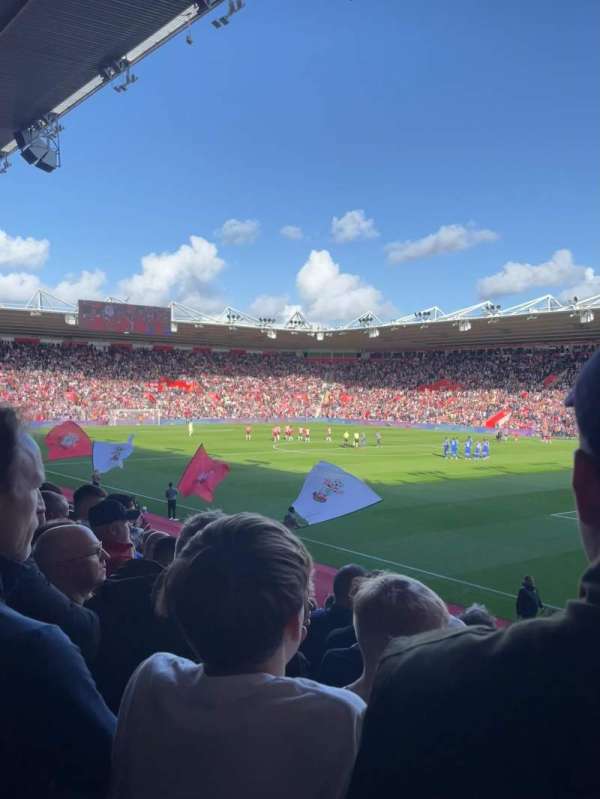 St Mary's Stadium, section: 26, row: Q, seat: 669