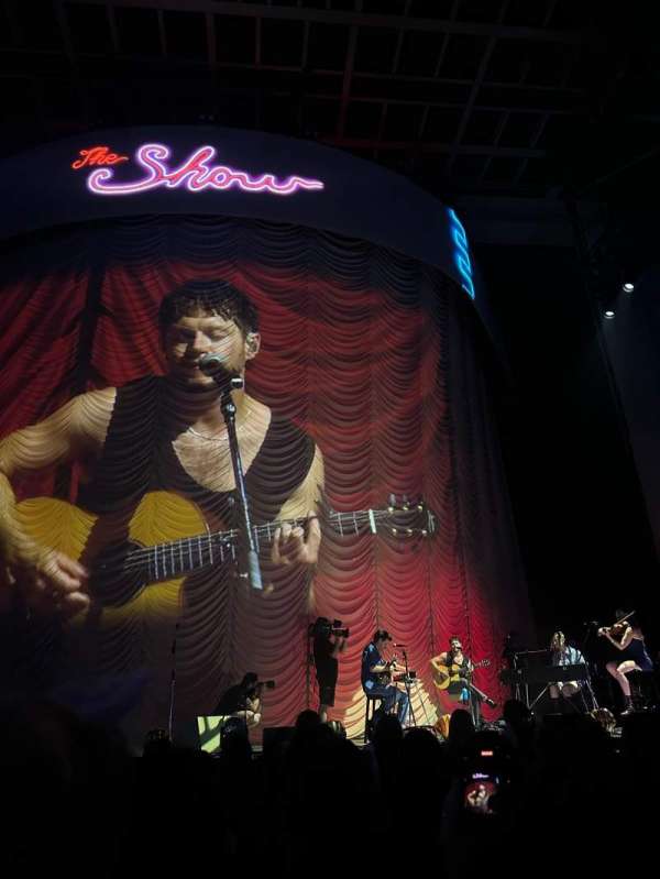 Ruoff Music Center, section: B, row: E, seat: 8